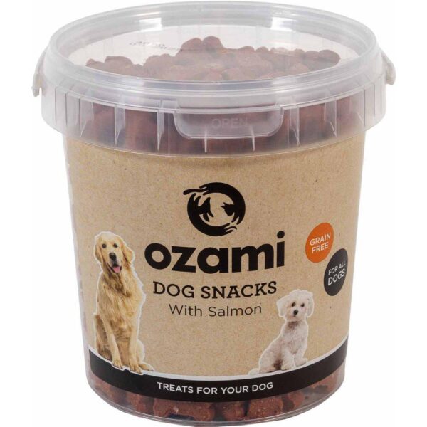 Ozami Godbidder Grain Free med Laks 500g i en gennemsigtigt bøtte med låg og brunt logo