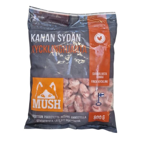 Mush Basic Hele Kyllingehjerter 800g kommer i en grå pose med genluk, og orange mush logo på forsiden