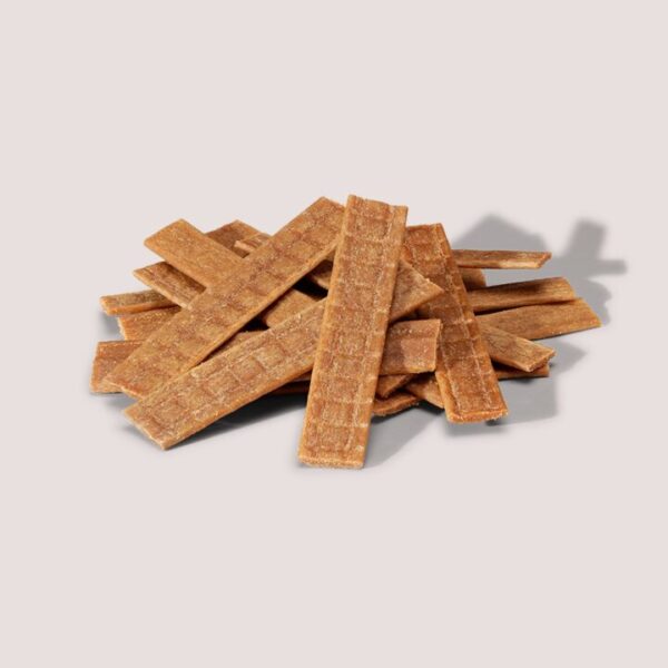 Olivers chicken sticks til hunde i brun pose